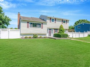 163 Ruland Rd, Selden, NY 11784