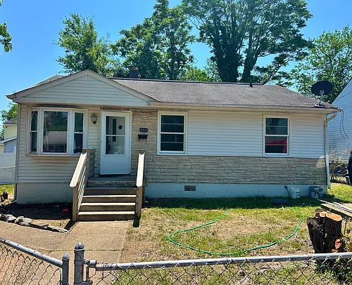 206 Mayfield Ave Photo 1