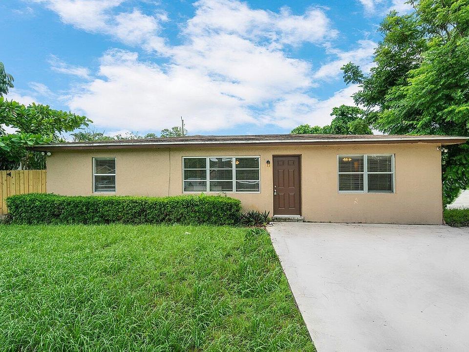 1st image of 5854 Kumquat Rd APT A