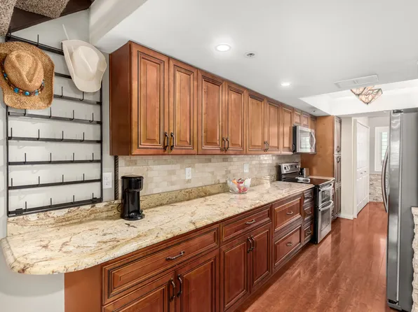 2615 N Hayden Rd, Scottsdale, AZ 85257