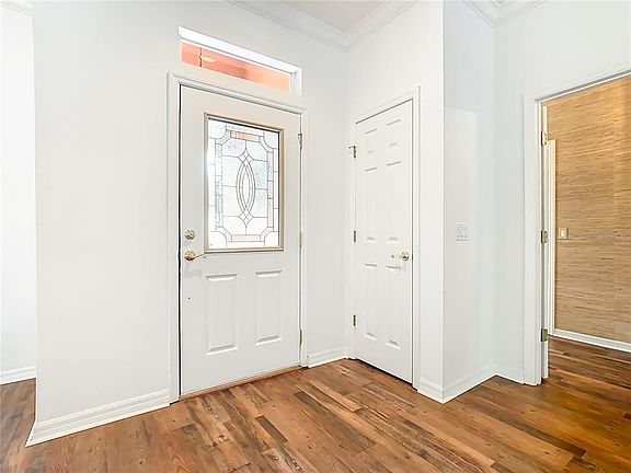 3rd image of 525 SHOREHAVEN  DRIVE