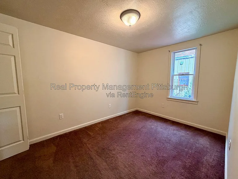 1927 Fox Way — Photo 14
