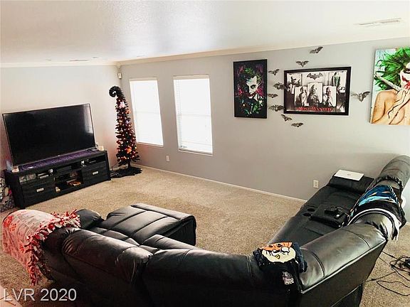 3rd image of 232 Patti Ann Woods Dr