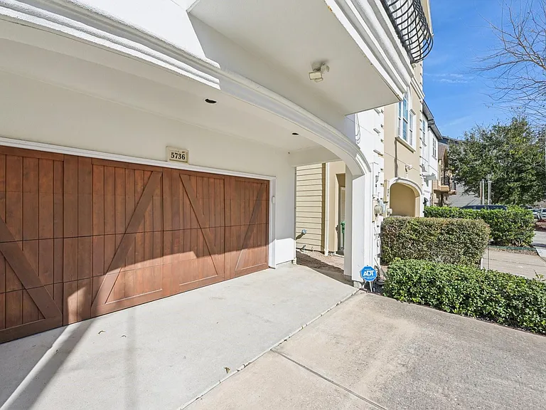 5736 Petty St — Photo 39
