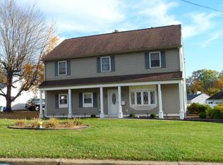 915 Willopenn Dr, Southampton, PA 18966