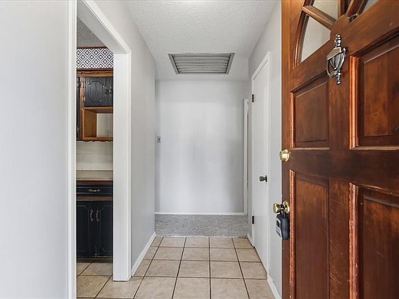 4th image of 4020 N Nicklas Ave