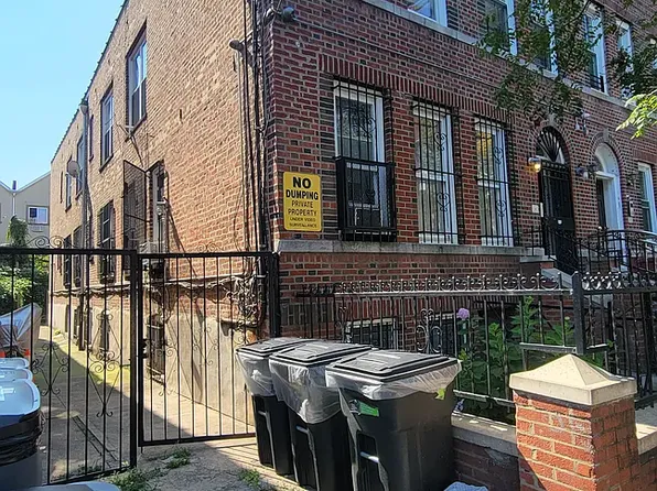 752 Snediker Ave, Brooklyn, NY 11207