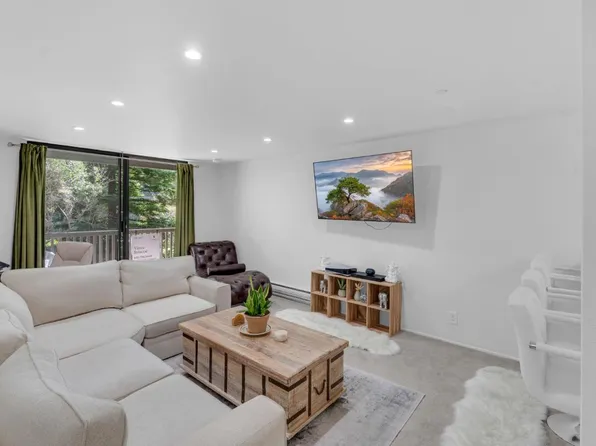 5202 Shelter Creek Ln, San Bruno, CA 94066