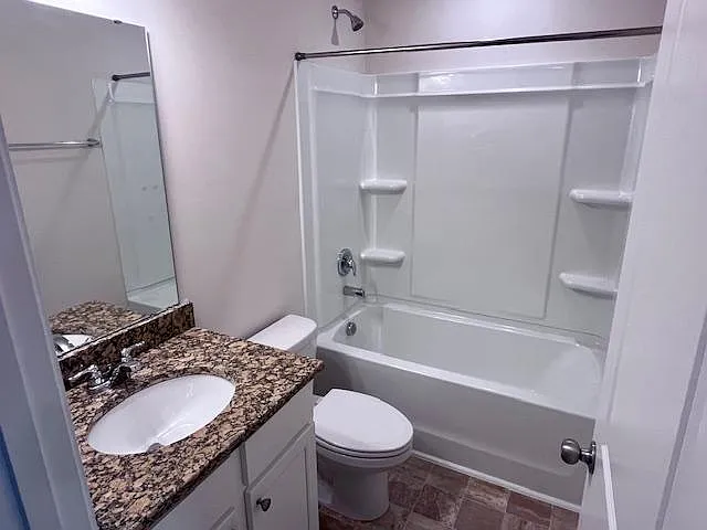 125 Woodford Reserve Ct — Photo 19