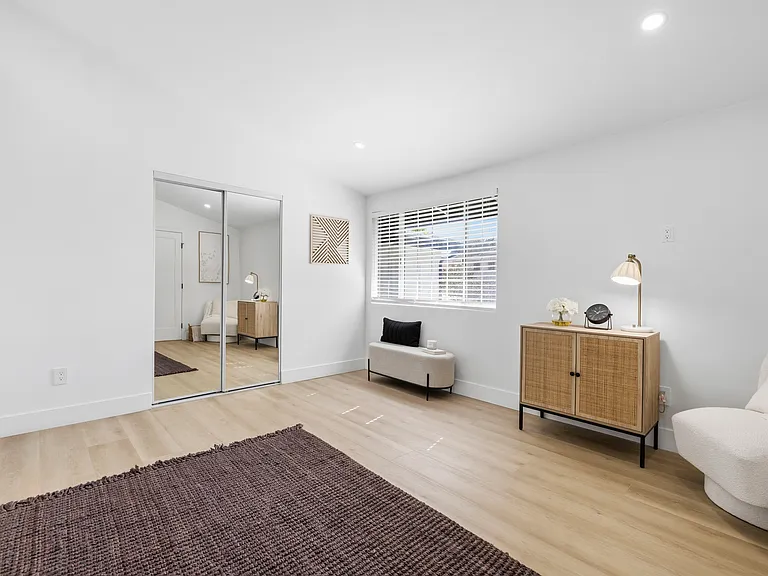 9355 Ruffner Ave — Photo 29