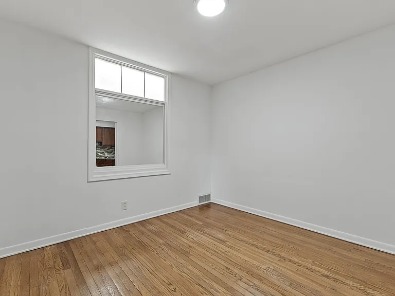Putney Townhomes — Photo 12