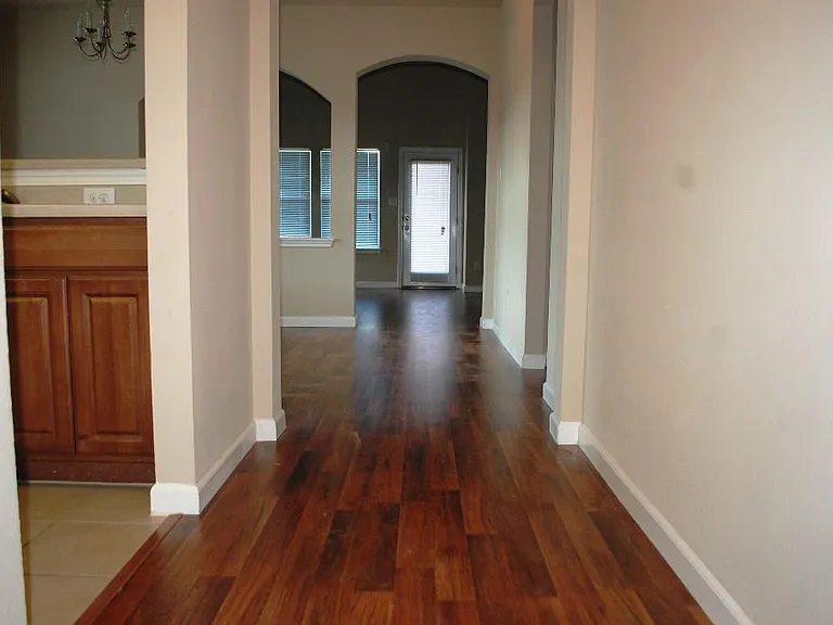 11300 Dimmit St — Photo 4