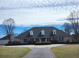 692 Morriston Rd, Petal, MS 39465