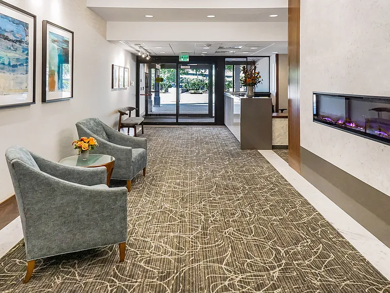 Concierge in Lobby 24/7