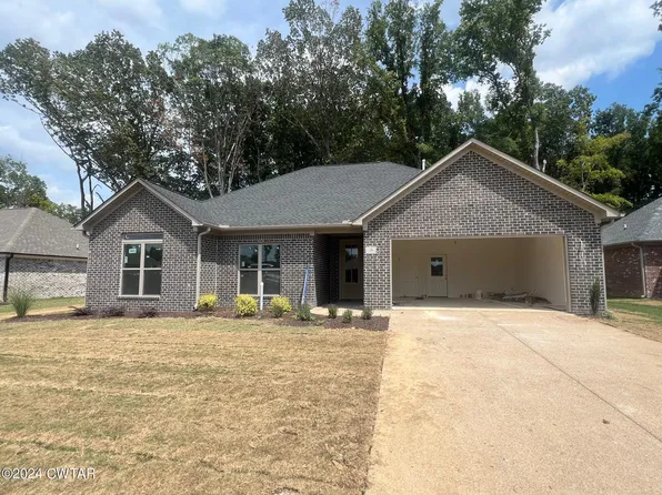 18 Grande Pines Cv, Jackson, TN 38305