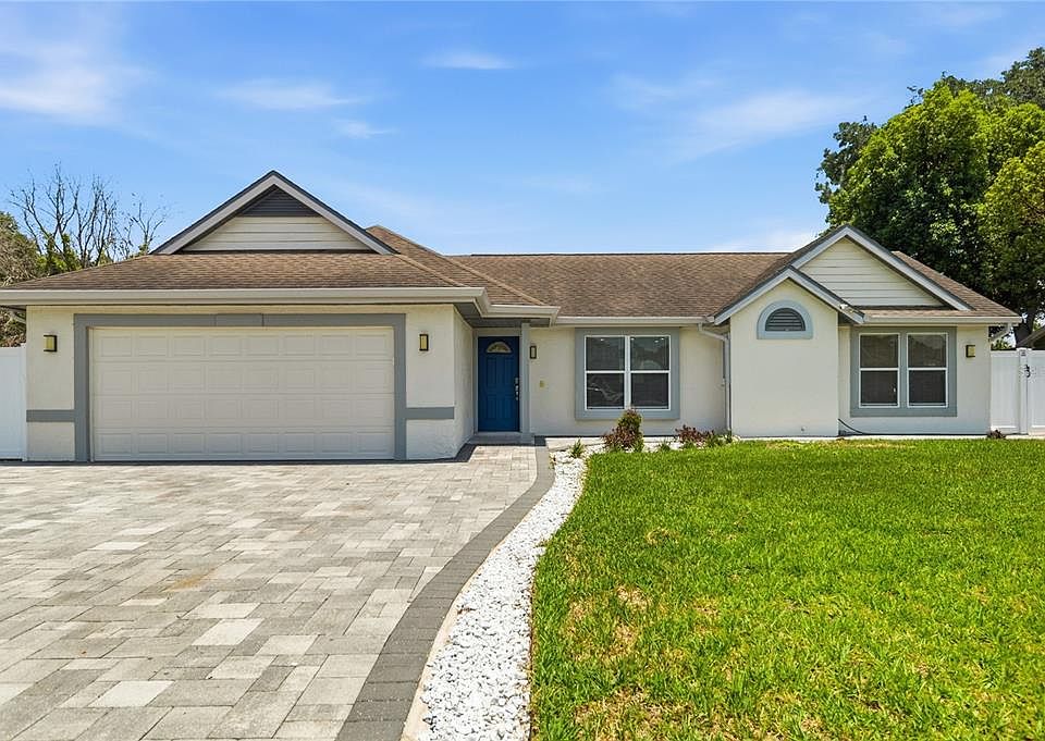 1st image of 8055 Lesia Cir