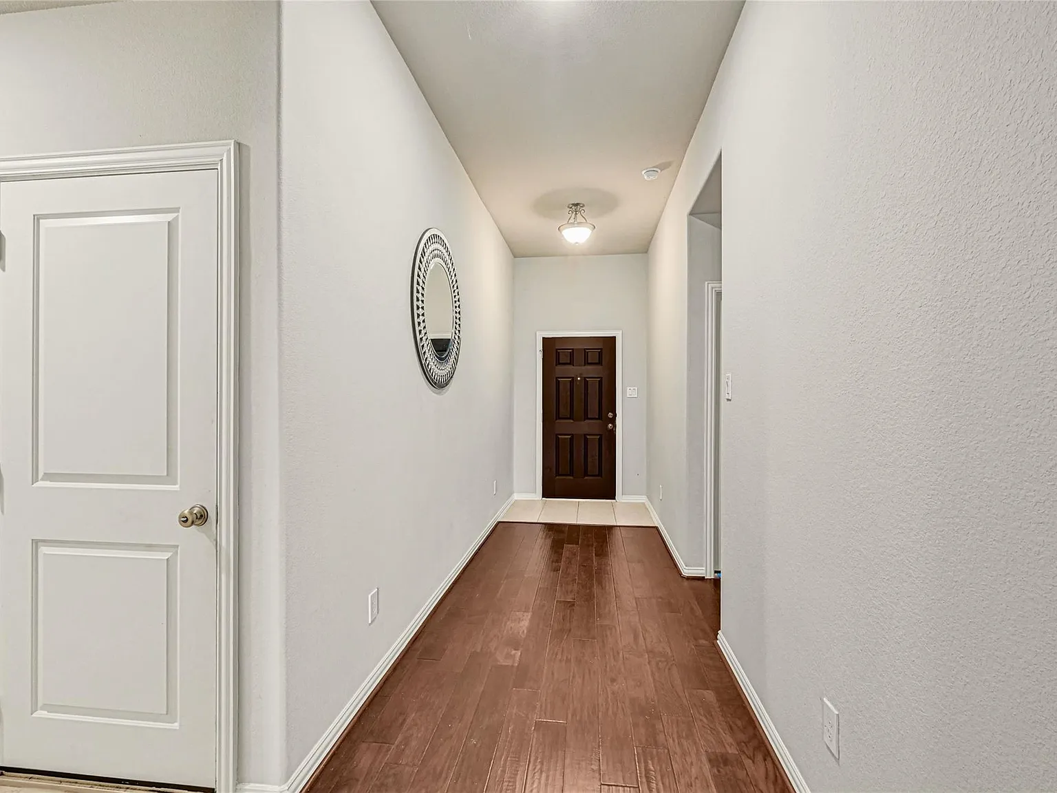 3 bed, 2.0 bath, 1875 sqft, $2,500 — Photo 4