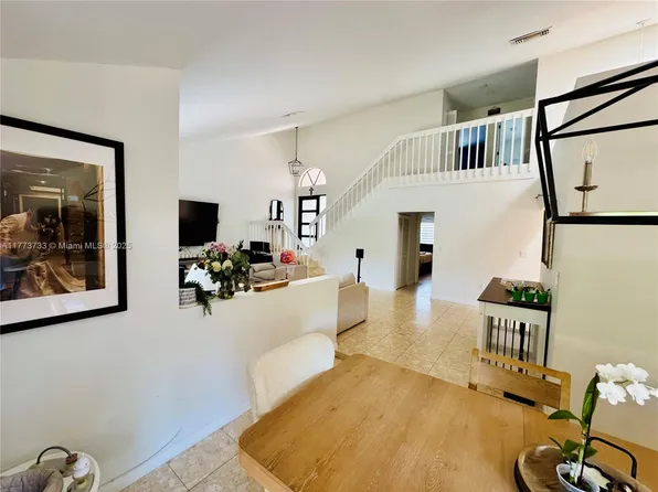 11774 SW 92nd Ter, Miami, FL 33186