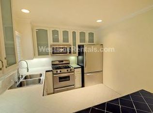 916 N Alfred St APT 7, Los Angeles, CA 90069