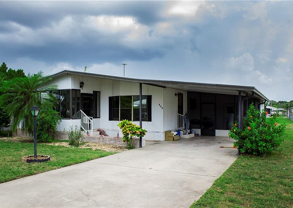 1st image of 224 Caloosa Lake Cir N