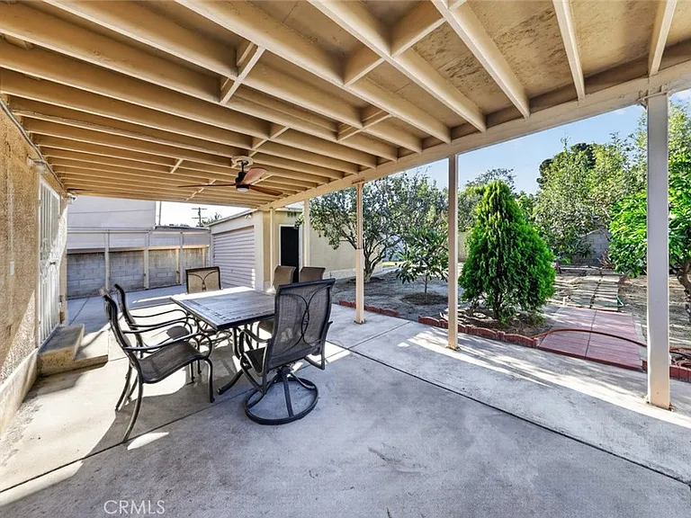 11407 Delano St — Photo 44