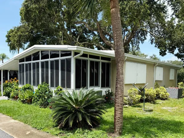 601 Starkey Rd #306, Largo, FL 33771