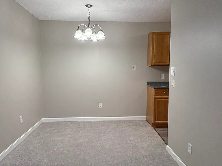 57 Village Brook Ln #5 — Photo 6