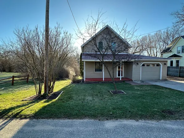 240 N Pleasant St, Pickford, MI 49774