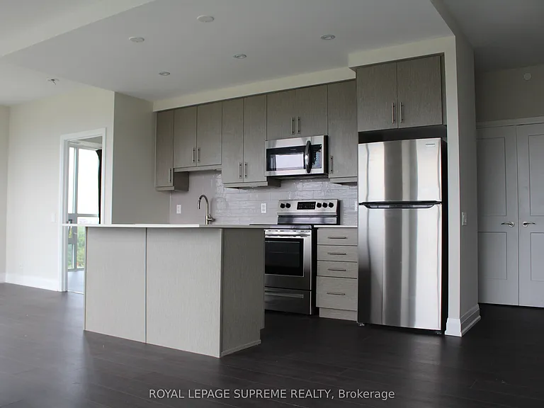 15 Lynch St #606 — Photo 1
