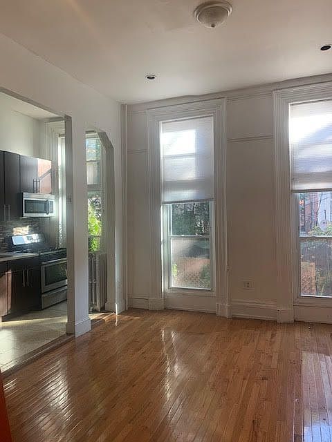 1st image of 505 Vanderbilt Ave #2