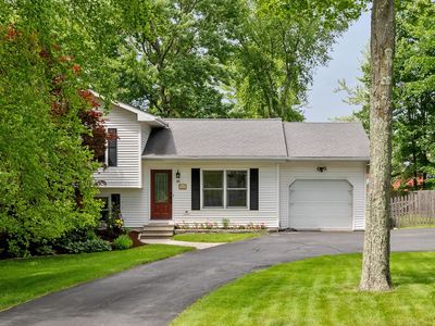 60 Savage Court, Williston, VT, 05495