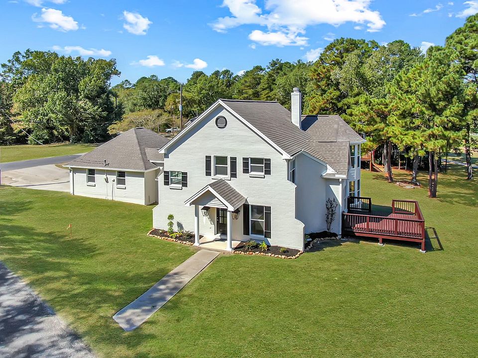 1st image of 39 Westwood Drive W