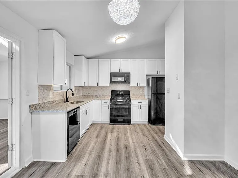 3959 Wood Path Dr — Photo 12