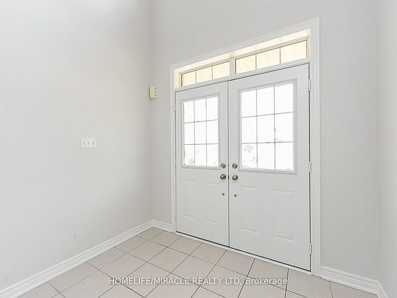 3rd image of 10 Danfield Ct