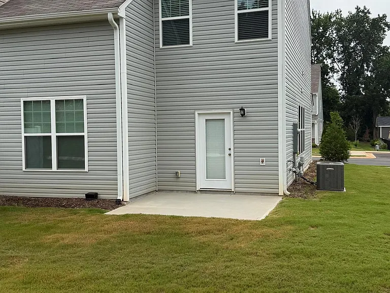 836 Pryor St — Photo 30
