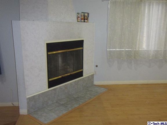 5th image of 10238 Whitegate Ave