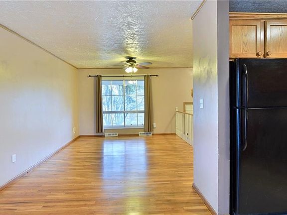 5th image of 3943 Ravenwood Dr SE
