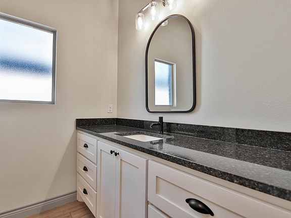 5th image of 5704 117th St