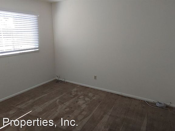 5th image of 4265 Willamette Ave
