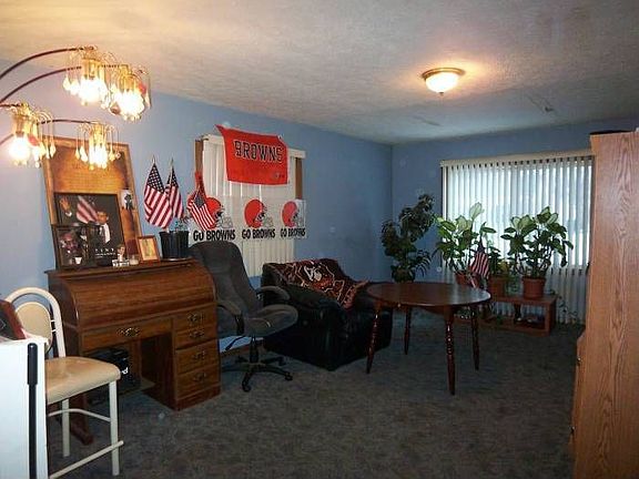3rd image of 11921 McGowan Ave