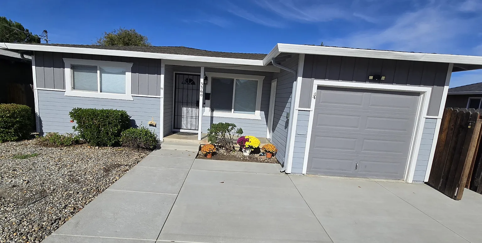 3360 Pestana Way photo 1