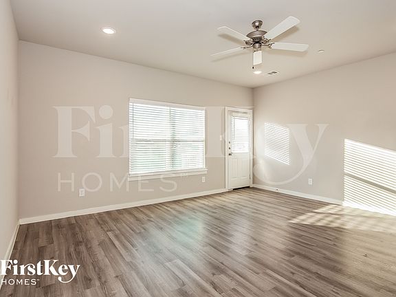 2nd image of 308 Niki Dr