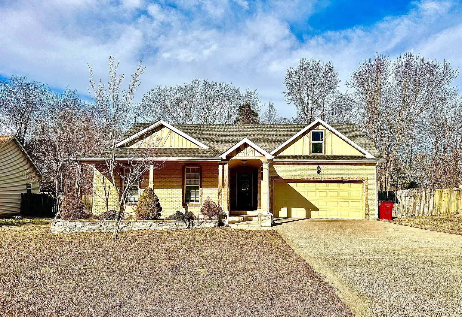 357 Woodtrace Dr photo 1