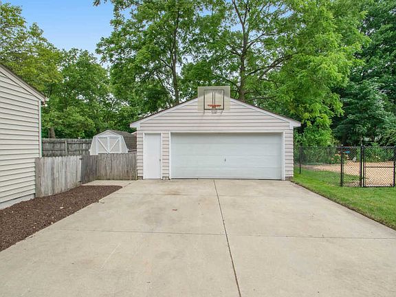 4th image of 1606 Gorham Dr SE
