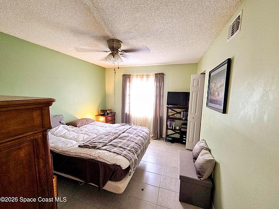 5th image of 2749 Patty Ln