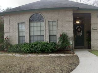 162 Forest Dr, Seguin, TX 78155