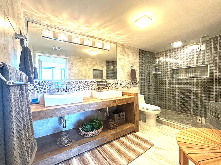 1601 Ocean Dr S #110 — Photo 24