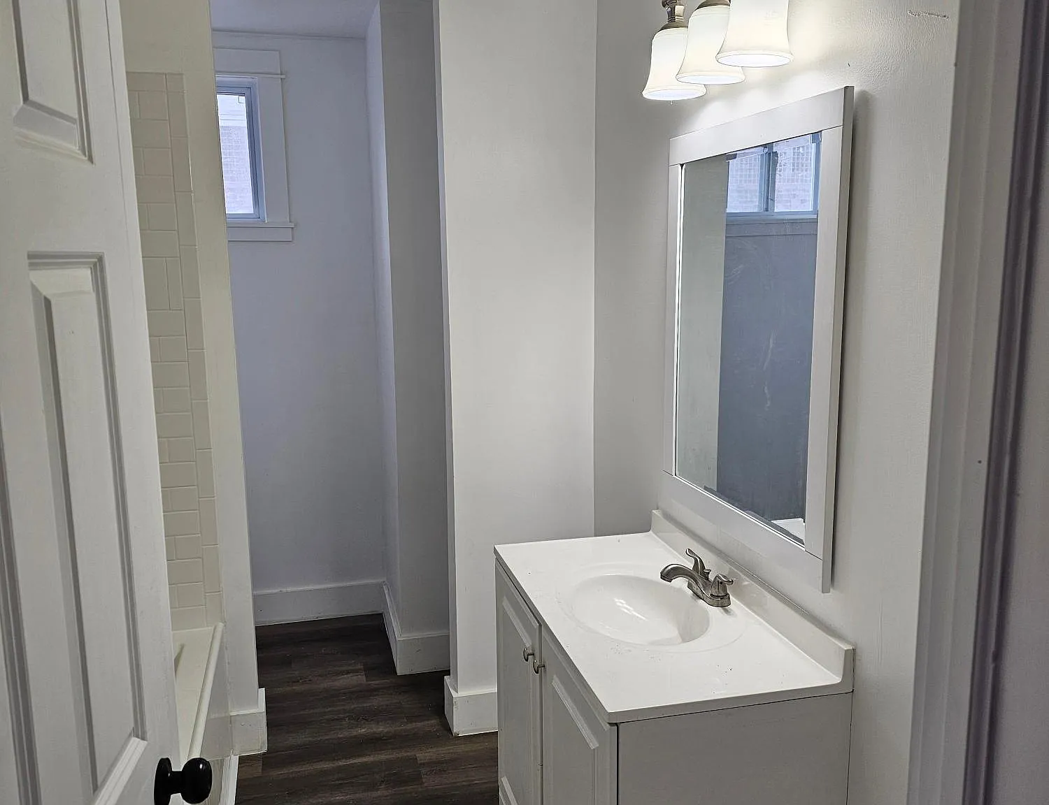 2 bed, $1,050 — Photo 4