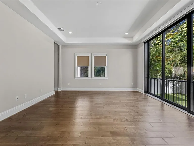 481 W Davis Blvd — Photo 21