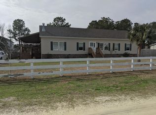 276 Zonnie Ln, Hampstead, NC 28443